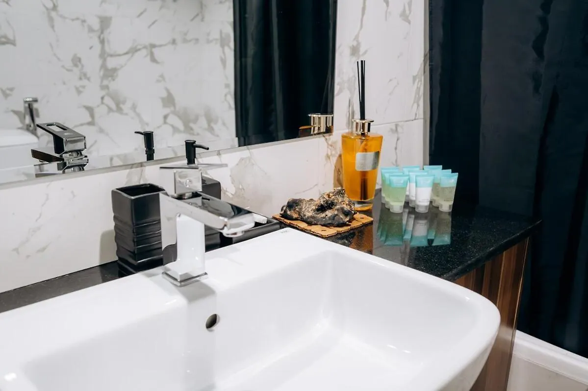 Sophisticated L 1 Bedroom - Rak Ras al-Khaimah 0*,