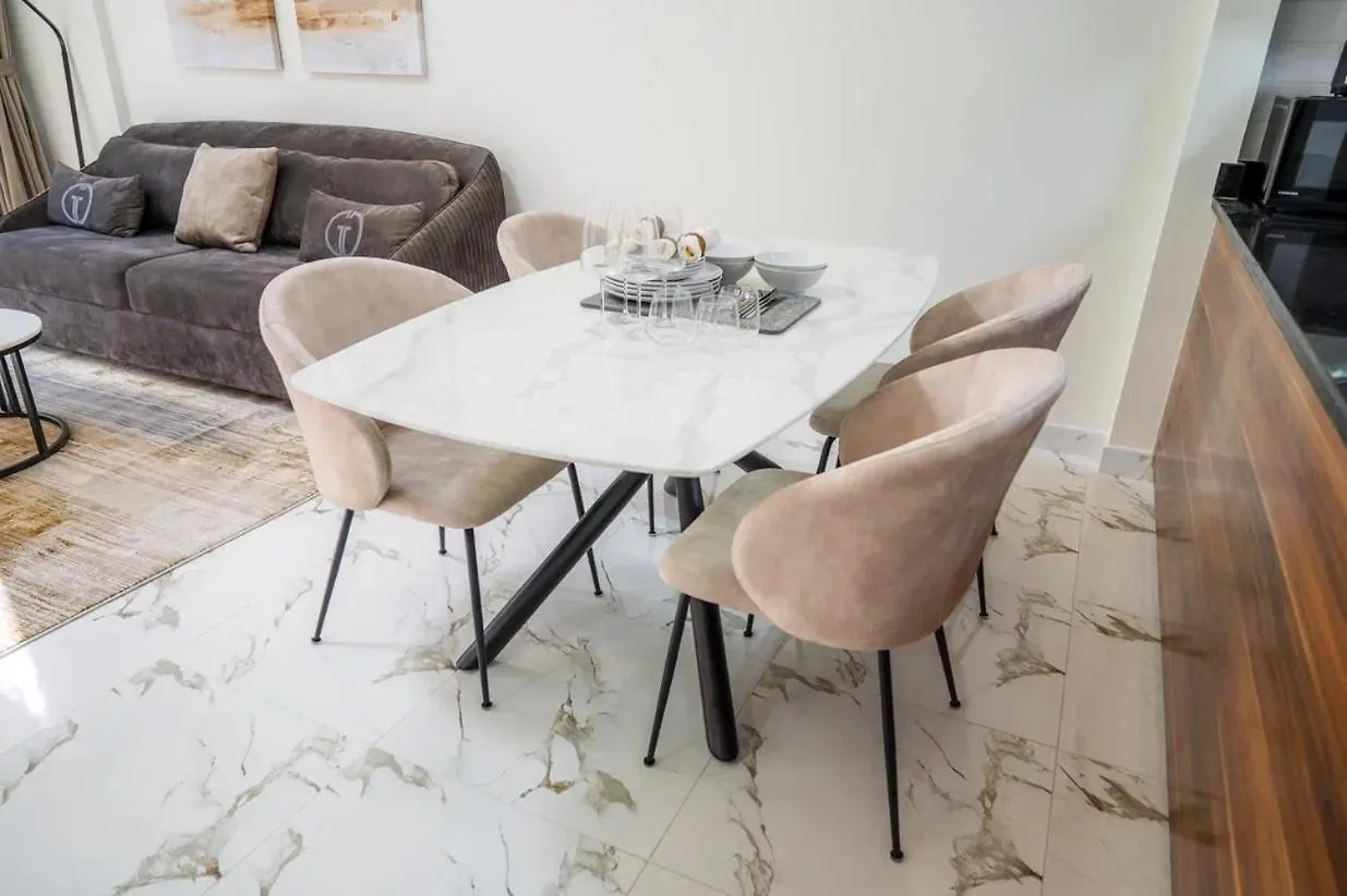 Sophisticated L 1 Bedroom - Rak Ras al-Khaimah Apartment